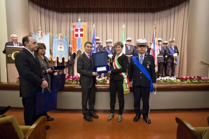 Da sinistra l'assessore regionale Ferraris, il sindaco Marchionini e il comandante della Polizia Municipale di Verbania Cianciolo.