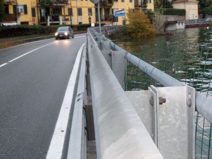 Evitata la chiusura della Statale 34 all'altezza della Canottieri Intra.