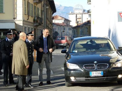 L'arrivo del viceministro Enrico Costa.