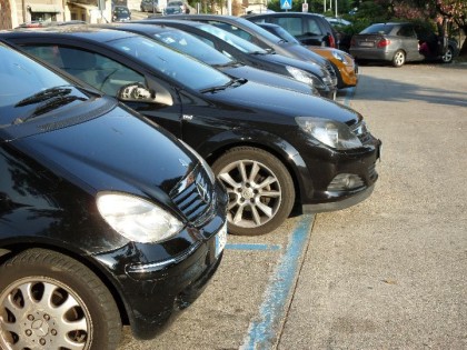 LEGA: GUAI IN VISTA PER CITTADINI E TURISTI PER IL NODO POSTI AUTO A INTRA