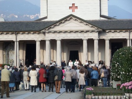 I GIORNI DEI SANTI E DEI DEFUNTI. RICORDI, PREGHIERE E NON SOLO ….