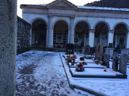 neve cimitero