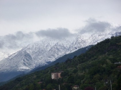 NEVE ABBONDANTE SUI MONTI, FORTI PIOGGE SUI LAGHI