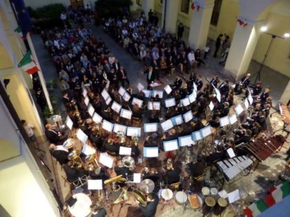 MUSICA E DANZA PER L’AVVIO DI UN FINE SETTIMANA RICCO DI EVENTI