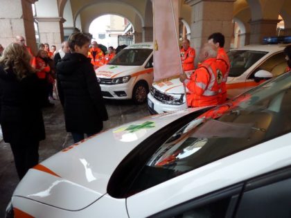 LA CROCE VERDE PRESENTA TRE NUOVI MEZZI PER IL TRASPORTO DI DISABILI E DI ORGANI – RASSEGNA FOTOGRAFICA