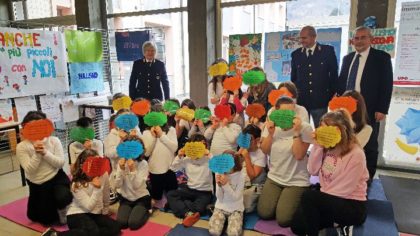 LA POLIZIA NELLA SCUOLA PER SENSIBILIZZARE AL CORRETTO UTILIZZO DI INTERNET NELLA GIORNATA SULLA SICUREZZA INFORMATICA