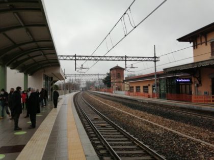 FORTI REAZIONI ALLA CHIUSURA DELLA LINEA FERROVIARIA DOMODOSSOLA-ARONA