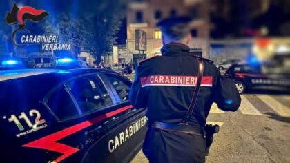 AGGREDISCE E PICCHIA LA MADRE, POI AFFRONTA I  CARABINIERI. IN MANETTE 21ENNE DI STRESA 