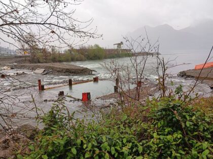 TRAVOLTO DAL TORRENTE IL GUADO PER LA PASSERELLA